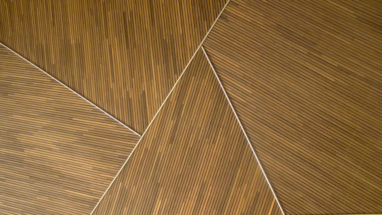 Wischmopp auf einem Holzboden